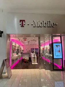 T-Mobile Glendale Galleria