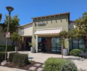 T-Mobile Hollister & Storke