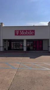 T-Mobile N Airline Hwy & S Airline Hwy