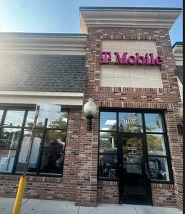 T-Mobile S Saginaw St & Old Bridge Rd