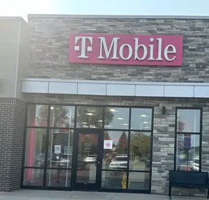 T-Mobile Columbia Blvd & 19th Ave