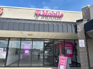 T-Mobile Decatur Pike & Dennis St