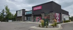 T-Mobile 23rd St & US 169