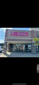 T-Mobile Walmart Plaza