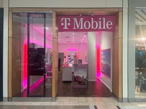 T-Mobile South Ridge Mall