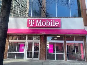 T-Mobile Peachtree & 6th