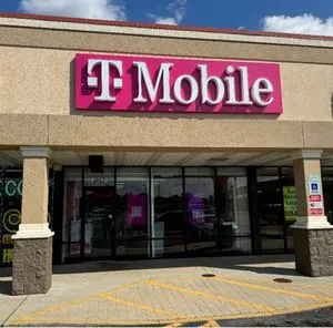 T-Mobile US 25 & Stanford Rd