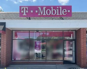 T-Mobile Mack Ave & Shelbourne Rd