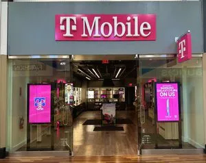T-Mobile Gurnee Mills - Entrance E