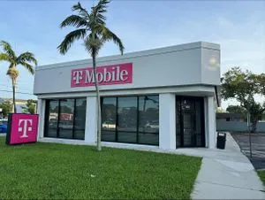 T-Mobile Hallandale Beach & 8th