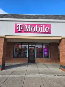 T-Mobile Main & NW Washington Blvd.