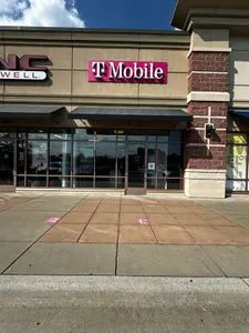 T-Mobile High Pointe Commons