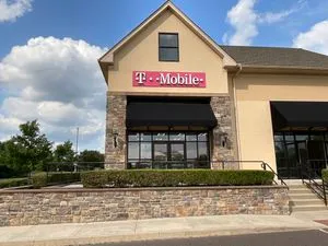 T-Mobile Forty Foot Rd & Clemens Rd