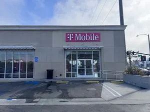 T-Mobile Rosecrans & Ocean Gate