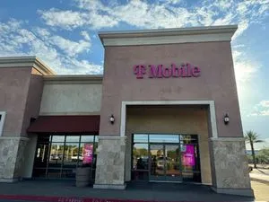 T-Mobile Lake Mead & Water