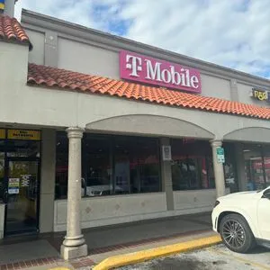 T-Mobile W 68th & W 16th Ave