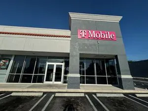 T-Mobile NW 57th Ave & NW 176th St