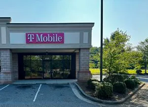 T-Mobile Shoppes On The Boulevard