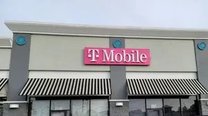 T-Mobile US Hwy 92 W & Bartow Park Dr