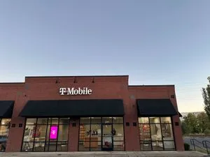 T-Mobile TV Hwy and 75th