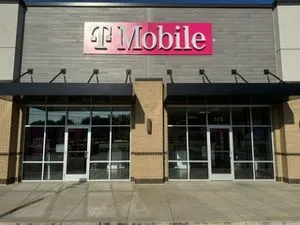 T-Mobile Hwy 153 & Berean Ln
