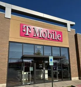 T-Mobile Hoffman Blvd. & New Sutton