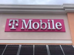 T-Mobile Florida Turnpike & Campbell Dr