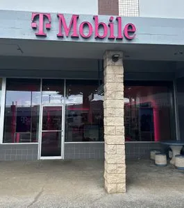 T-Mobile Kamehameha Shopping Center