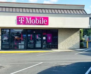 T-Mobile Hood River Shopping Center