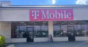T-Mobile N Main St & Camden Rd