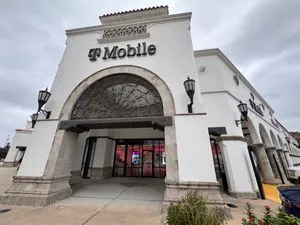 T-Mobile Buffalo Speedway & Westpark Dr