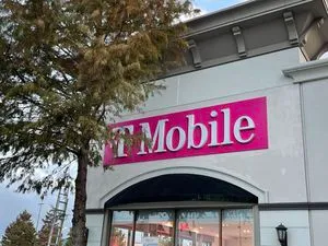 T-Mobile I-10 & Bunker Hill