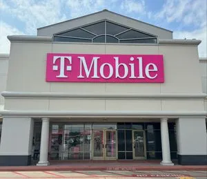 T-Mobile Westheimer & Chimney Rock