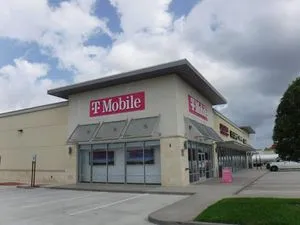 T-Mobile Clear Lake Marketplace