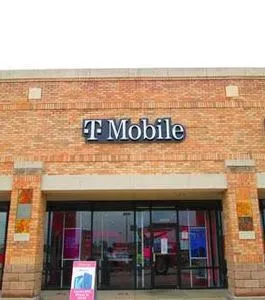 T-Mobile Eldridge Town Center