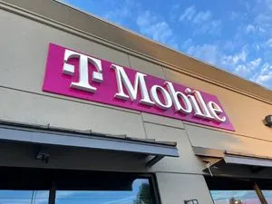 T-Mobile Beltway 8 & Fort Bend Tollway