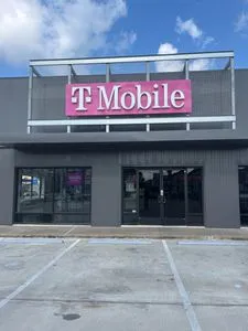 T-Mobile Westheimer Rd & Huldy St