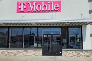 T-Mobile Hwy 59 & W Bellfort