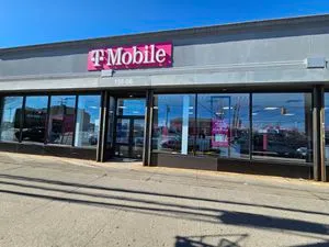 T-Mobile Cross Bay Blvd & 158th Ave