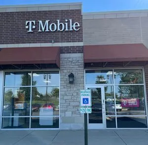 T-Mobile S Il Route 47 & Kingston Dr