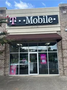 T-Mobile Memorial Pkwy & Magna Carta