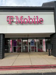 T-Mobile University Dr & Perimeter Pkwy