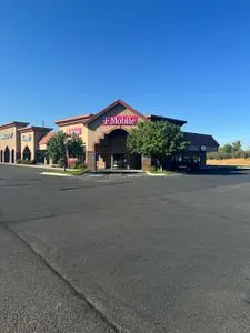 T-Mobile Sunnyside Dr & 25th