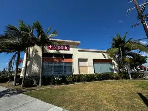 T-Mobile Imperial & Crenshaw