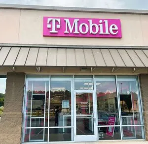 T-Mobile Dutch Fork Rd & S-40-80