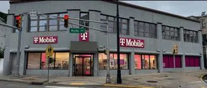 T-Mobile Springfield Ave & Myrtle Ave