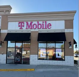 T-Mobile North West Ave & Sparks St