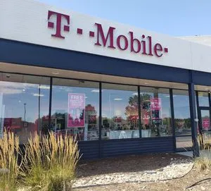 T-Mobile Iliff Ave & Buckley Rd