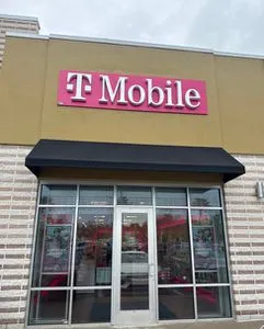 T-Mobile Riverside Ave & Jackson St