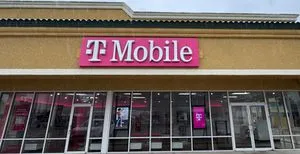 T-Mobile University Blvd & Terry Rd